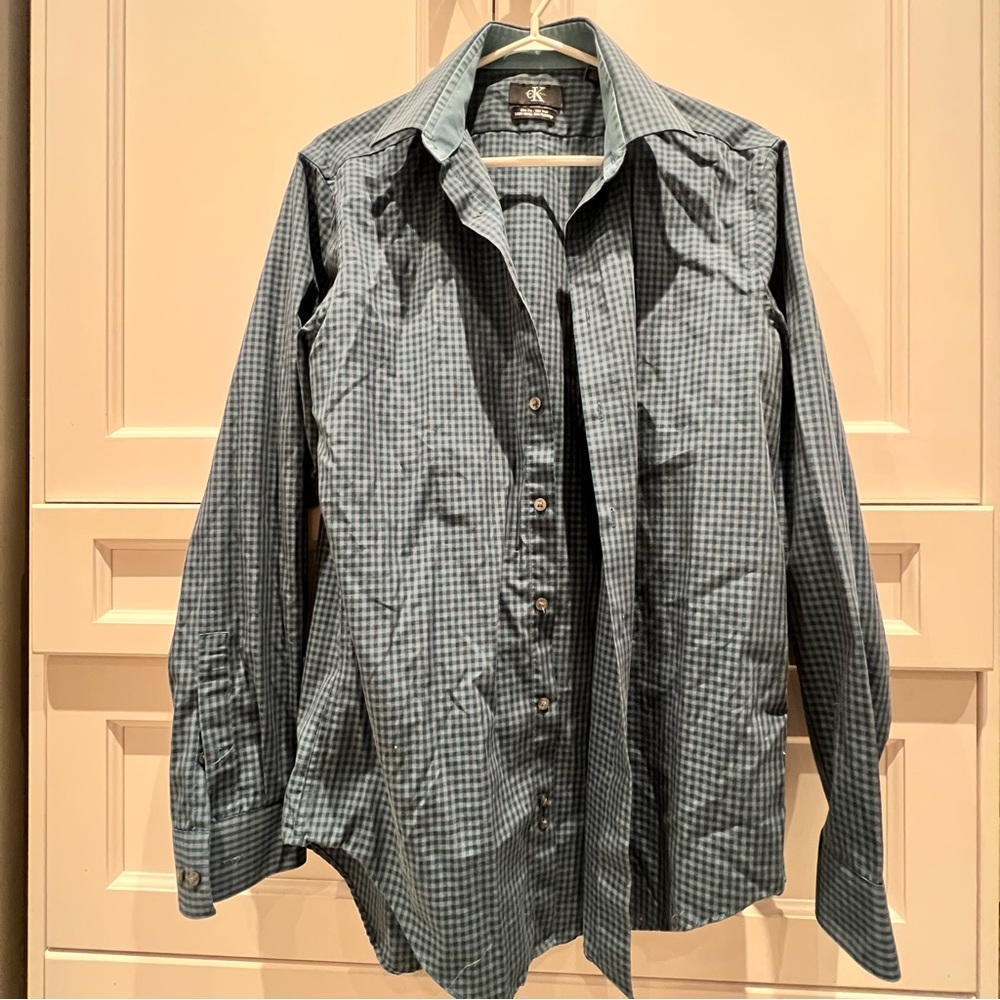 Calvin Klein Men’s Dress Shirt 15 1/2” 34/35, slim fit, non iron